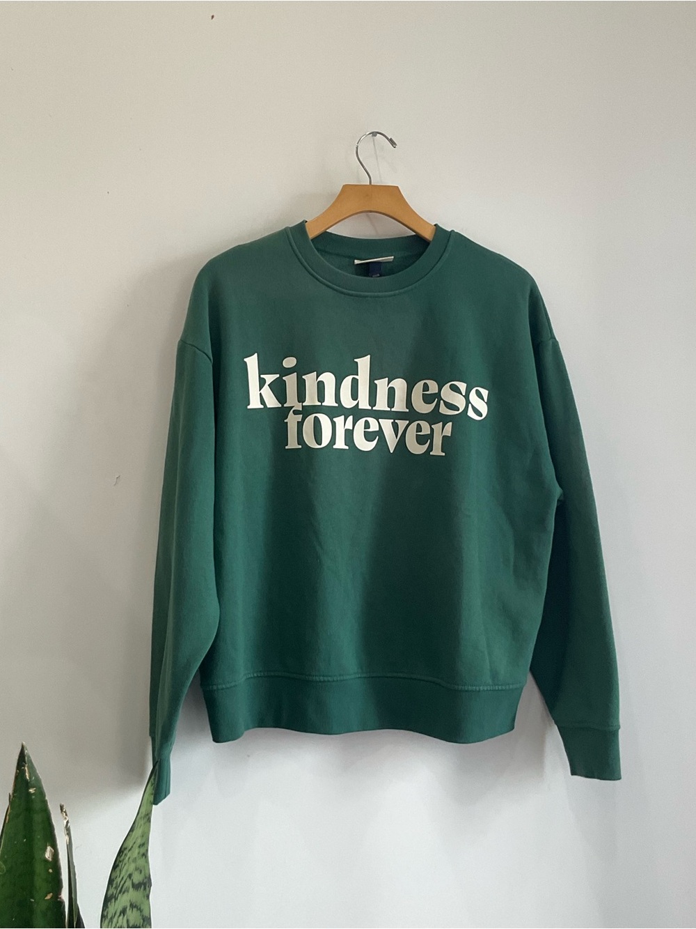 Universal Thread Green 'Kindness Forever' Crewneck Sweatshirt